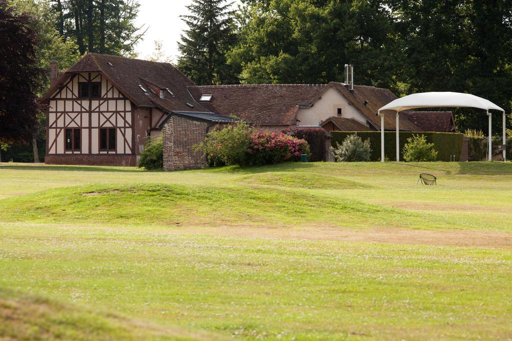 Le Pavillon De Gouffern Hotel Silli-en-Gouffern Eksteriør billede