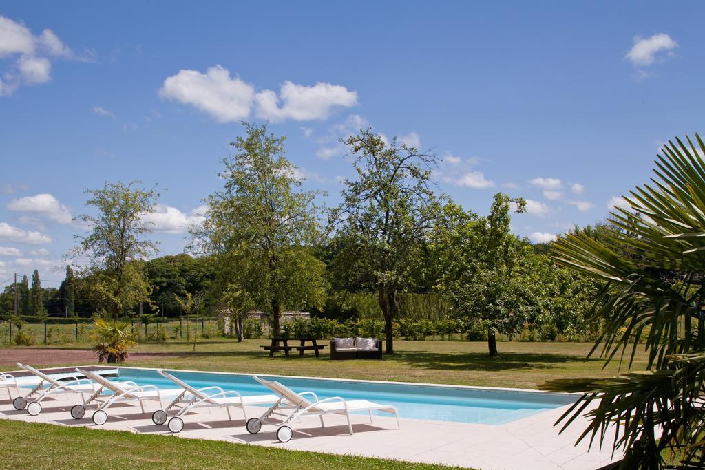Le Pavillon De Gouffern Hotel Silli-en-Gouffern Eksteriør billede